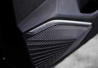 Подержанный автомобиль Geely Monjaro 2024 года (15 фото)