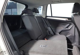 Подержанный автомобиль Volkswagen Tiguan 2018 года (15 фото)