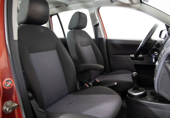 Подержанный автомобиль Ford Fusion 2007 года (11 фото)