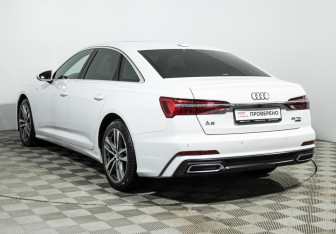 Подержанный автомобиль Audi A6 Sedan 2019 года (7 фото)