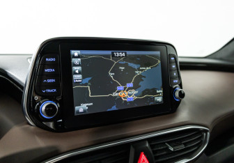 Подержанный автомобиль Hyundai Santa Fe 2018 года (19 фото)