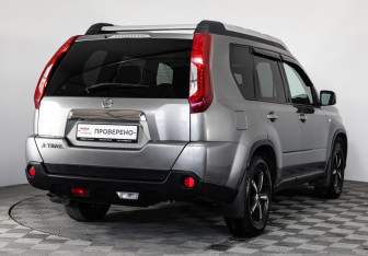 Подержанный автомобиль Nissan X-Trail 2011 года (5 фото)