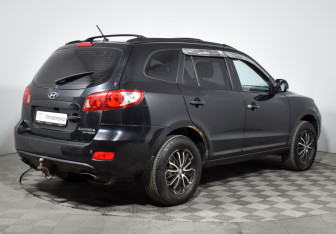 Подержанный автомобиль Hyundai Santa Fe 2008 года (5 фото)