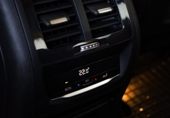 Подержанный автомобиль BMW X3 2018 года (23 фото)