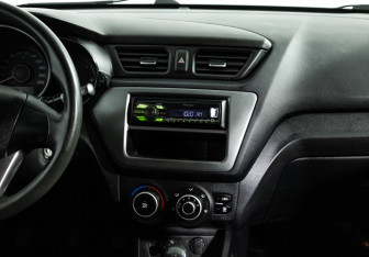 Подержанный автомобиль Kia Rio Sedan 2014 года (14 фото)