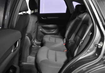 Подержанный автомобиль Mazda CX-5 2018 года (11 фото)