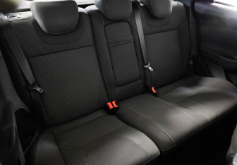 Подержанный автомобиль Ford Focus Hatchback 2011 года (26 фото)