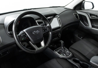 Подержанный автомобиль Hyundai Creta 2016 года (11 фото)