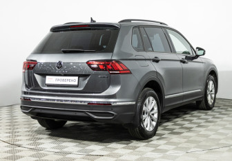 Подержанный автомобиль Volkswagen Tiguan 2022 года (5 фото)