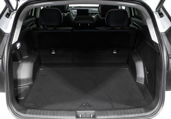 Подержанный автомобиль Geely Atlas 2023 года (24 фото)