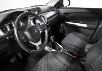 Подержанный автомобиль Suzuki Vitara 2018 года (9 фото)
