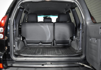 Подержанный автомобиль Toyota Land Cruiser Prado 2007 года (18 фото)