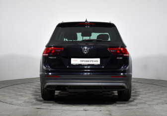 Подержанный автомобиль Volkswagen Tiguan 2018 года (6 фото)