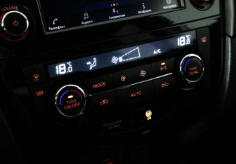 Подержанный автомобиль Nissan X-Trail 2021 года (17 фото)