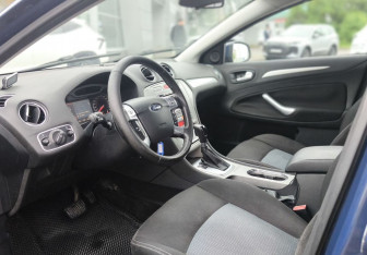 Подержанный автомобиль Ford Mondeo Liftback 2008 года (9 фото)