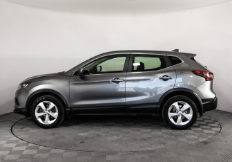 Подержанный автомобиль Nissan Qashqai 2019 года (8 фото)