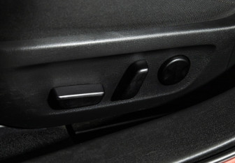 Подержанный автомобиль Mazda 3 Hatchback 2019 года (15 фото)