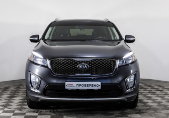 Подержанный автомобиль Kia Sorento 2016 года (2 фото)