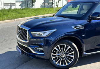 Подержанный автомобиль Infiniti QX80 2018 года (4 фото)