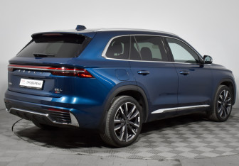 Подержанный автомобиль Geely Monjaro 2023 года (5 фото)