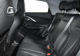 Подержанный автомобиль Omoda C5 2023 года (13 фото)