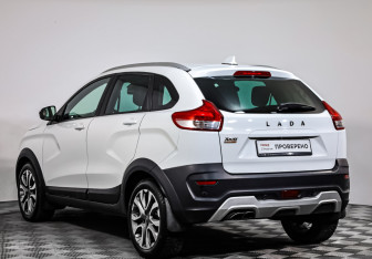 Подержанный автомобиль LADA (ВАЗ) XRAY 2019 года (7 фото)