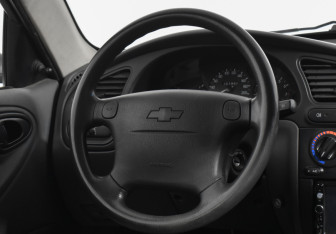 Подержанный автомобиль Chevrolet Lanos 2008 года (14 фото)