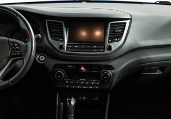 Подержанный автомобиль Hyundai Tucson 2017 года (14 фото)