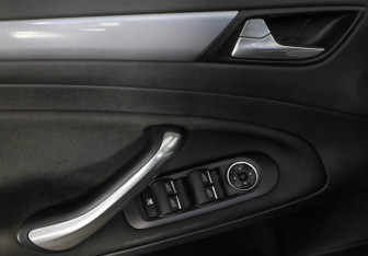 Подержанный автомобиль Ford Mondeo Sedan 2010 года (19 фото)