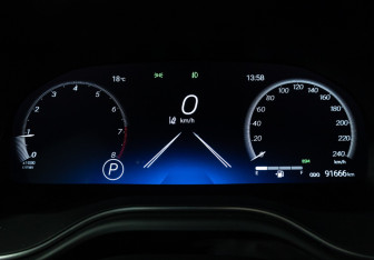 Подержанный автомобиль Toyota Avalon 2022 года (12 фото)