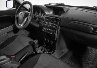 Подержанный автомобиль LADA (ВАЗ) Priora Sedan 2016 года (12 фото)