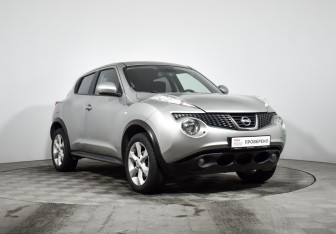 Подержанный автомобиль Nissan Juke 2012 года (3 фото)