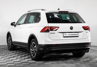 Подержанный автомобиль Volkswagen Tiguan 2018 года (7 фото)