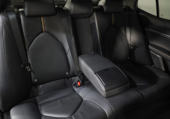 Подержанный автомобиль Toyota Camry Sedan 2019 года (24 фото)