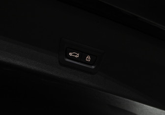 Подержанный автомобиль BMW X4 2019 года (26 фото)