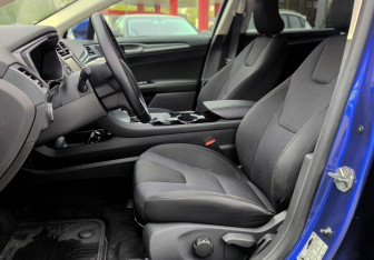 Подержанный автомобиль Ford Mondeo Sedan 2015 года (12 фото)