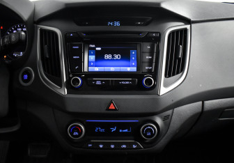 Подержанный автомобиль Hyundai Creta 2017 года (16 фото)