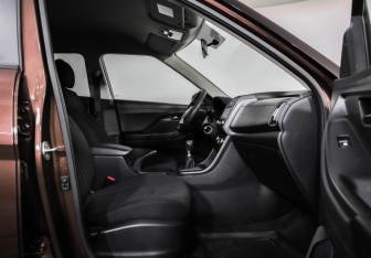 Подержанный автомобиль Hyundai Creta 2022 года (22 фото)
