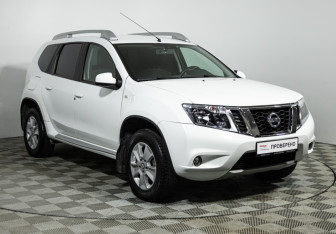 Подержанный автомобиль Nissan Terrano 2019 года (3 фото)