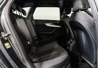 Подержанный автомобиль Audi A4 allroad 2016 года (22 фото)