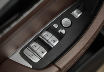 Подержанный автомобиль BMW X3 2020 года (26 фото)