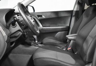 Подержанный автомобиль Hyundai Creta 2017 года (10 фото)