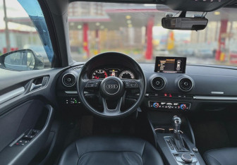 Подержанный автомобиль Audi A3 Sedan 2019 года (13 фото)