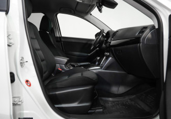 Подержанный автомобиль Mazda CX-5 2014 года (21 фото)