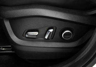 Подержанный автомобиль Exeed LX 2022 года (17 фото)