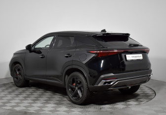 Подержанный автомобиль Omoda C5 2023 года (7 фото)