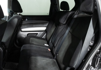 Подержанный автомобиль Nissan X-Trail 2013 года (10 фото)