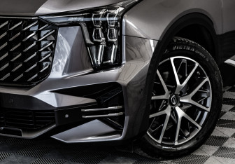 Подержанный автомобиль GAC GS8 2023 года (10 фото)