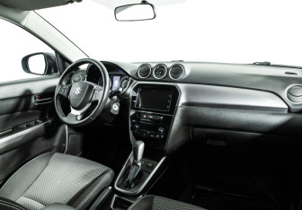 Подержанный автомобиль Suzuki Vitara 2019 года (9 фото)
