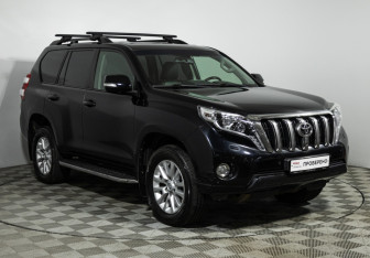 Подержанный автомобиль Toyota Land Cruiser Prado 2014 года (3 фото)